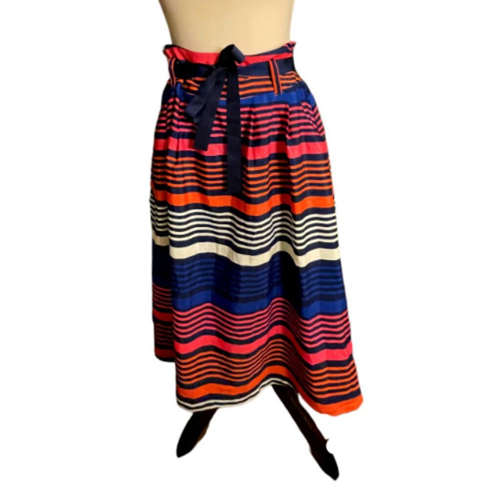 Retro 50's-style poodle skirt